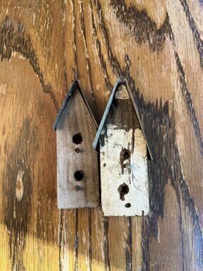 Set Of 2 Primitive Miniature Birdhouses Reclaimed Wood & Metal Hanging Decor